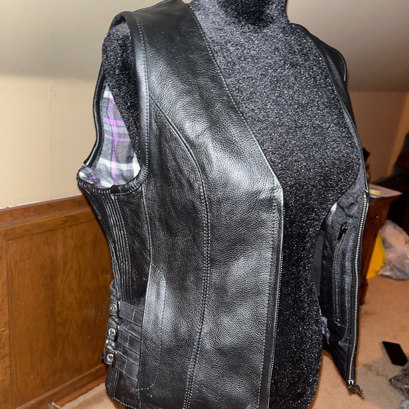 Street and Steel Leather Vest - Picture 1 of 2